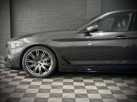 BMW 5 Series 3.0 530D xDrive M Sport Auto 4WD 4dr 11