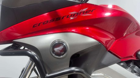 Honda VFR 2016 27K NEW MOT VERY CLEAN ADVENTURE ROAD BIKE 800CC V4 12