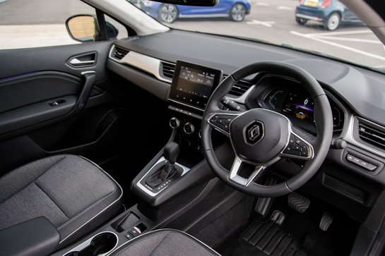 Renault Captur TECHNO E-TECH