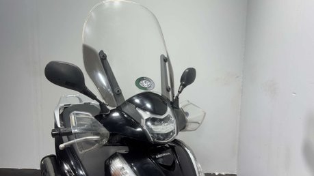 Honda SH300i SH 300 2016 32K VERY CLEAN MOT JAN 2027 300CC SCOOTER 15