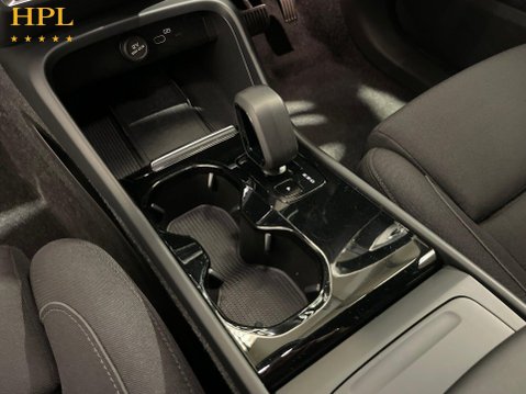 Volvo XC40 Recharge 69kWh Plus SUV 5dr Electric Auto (231 ps) 17