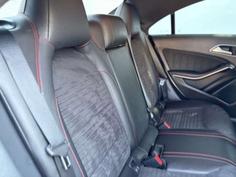 Mercedes-Benz CLA Class 2.1 CLA 220 D AMG Line Auto 4dr 32