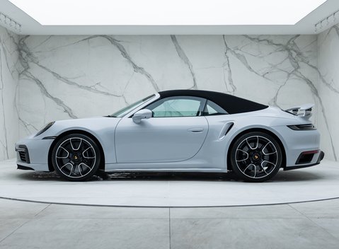 Porsche 911 Turbo S Cabriolet (992) 7