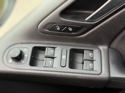 Volkswagen Golf 1.6 TDI Match Euro 5 5dr 14