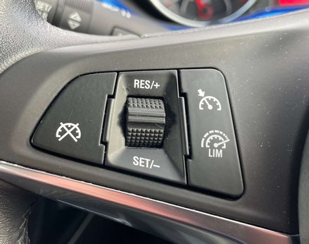 Vauxhall Adam 1.2 Adam Energised 3dr 38