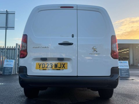 Peugeot Partner 1.5 BlueHDi 950 Professional Premium + Long Panel Van 6dr Diesel Manual LWB 21