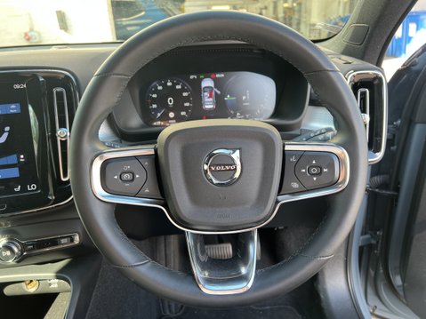 Volvo XC40 (Sold) 1.5h T4 Recharge 10.7kWh Plus SUV 5dr Petrol Plug- 21