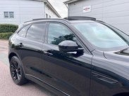 Jaguar F-Pace 2.0 D200 MHEV R-Dynamic SE Auto AWD Euro 6 (s/s) 5dr 12