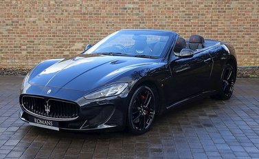 Maserati Grancabrio MC 5