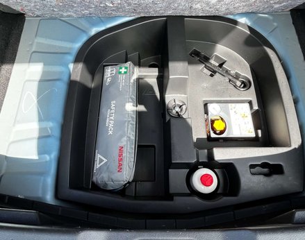 Nissan Juke 1.0 Juke Tekna DiG-T 5dr 67