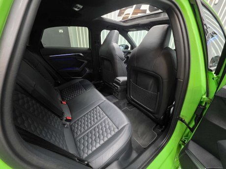 Audi RS3 2.5 TFSI Vorsprung Saloon 4dr Petrol S Tronic quattro Euro 6 (s/s) (400 ps) 20