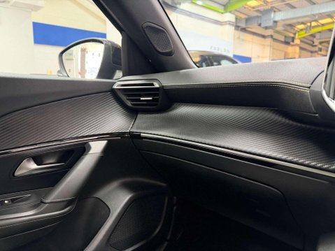 Peugeot e-2008 50kWh GT SUV 5dr Electric Auto (136 ps) 38