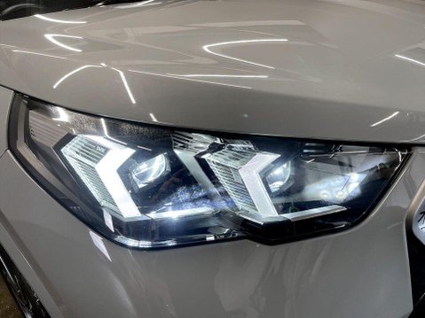 BMW iX2 20 66.5kWh M Sport SUV 5dr Electric Auto eDrive (11kW Charger) (204 ps) Cr 9