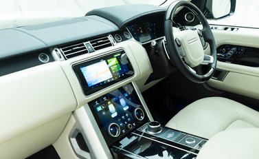 Land Rover Range Rover 4.4 SDV8 Autobiography 16