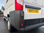 Peugeot Boxer 333 L1 H1 120 ps BlueHdi Professional - Sat Nav & Air Con 23