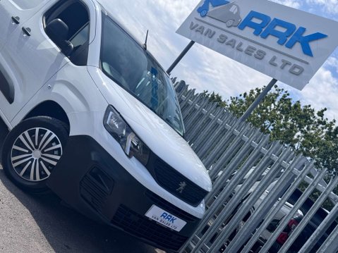 Peugeot Partner 1.5 BlueHDi 950 Professional Premium + Long Panel Van 6dr Diesel Manual LWB 6