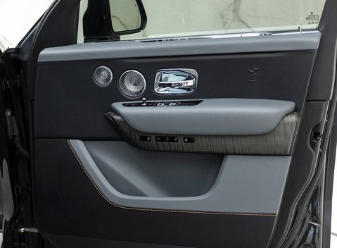 Rolls-Royce Cullinan 25