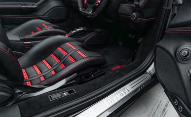 Ferrari 488 SPIDER 29