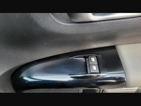 Citroen C4 Cactus PURETECH FLAIR S/S 17