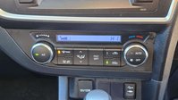 Toyota Auris 1.6 V-Matic Sport Hatchback 5dr Petrol Multidrive S Euro 5 (132 ps) 32