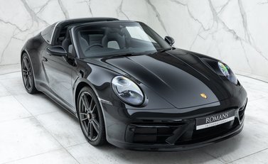 Porsche 911 Targa (992) 50 Years Porsche Design Edition 14