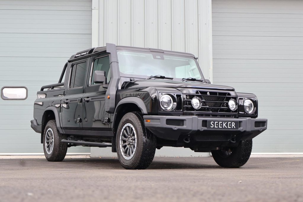 Ineos Grenadier FIELDMASTER EDITION PICK UP VERY RARE PETROL MODEL SEEKER STYLED  3