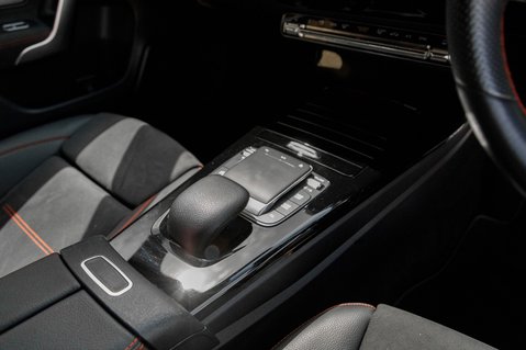 Mercedes-Benz A Class A 180 AMG LINE 33