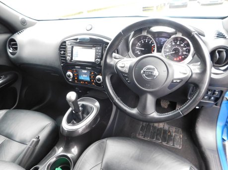 Nissan Juke 1.6 TEKNA 5 Dr 10