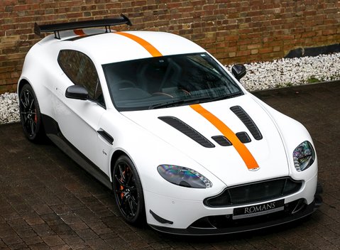 Aston Martin V12 Vantage AMR 8