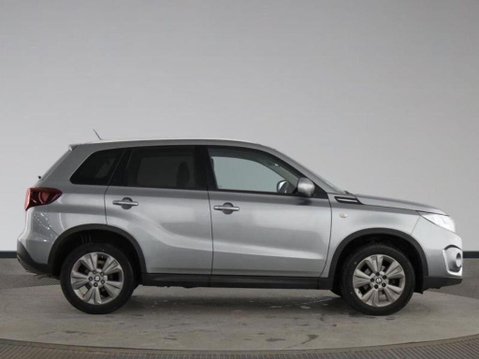 Suzuki Vitara SZ-T BOOSTERJET MHEV 4