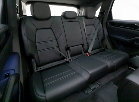 Porsche Cayenne V6 12