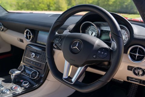 Mercedes-Benz SLS Coupe 14