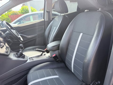 Ford Kuga 2.0 TITANIUM TDCI AWD 11