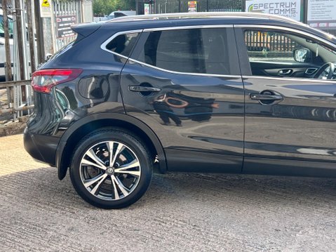 Nissan Qashqai 1.5 dCi N-Connecta Euro 6 (s/s) 5dr 10