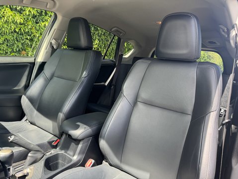Toyota Rav4 (Sold) 2.0 V-Matic Invincible SUV 5dr Petrol Multidrive S 4WD Euro 6 (s/s) 8