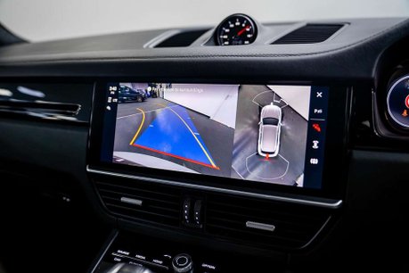 Porsche Cayenne 4.0T V8 GPF Turbo SUV 5dr Petrol TiptronicS 4WD Euro 6 (s/s) (550 ps) 37