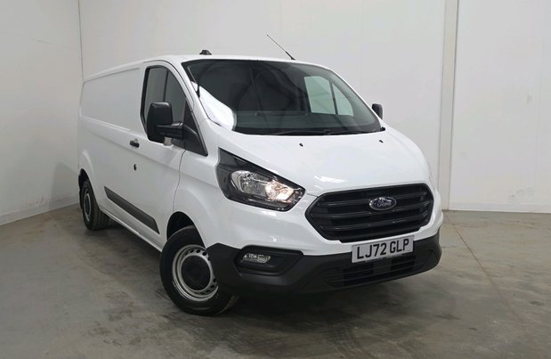 Ford Transit Custom Transit Custom 300 L2 Diesel FWD 2.0 Eco Blue 130ps Low Roof Leader Van