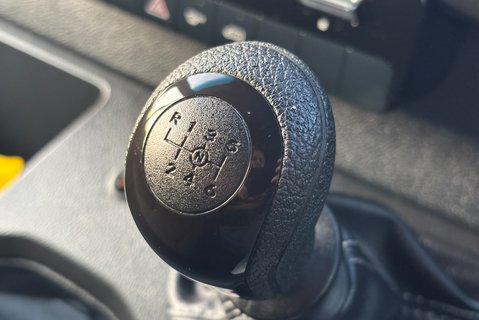 Mercedes-Benz Sprinter 315 Cdi Premium Mwb Lr Panel Van 38