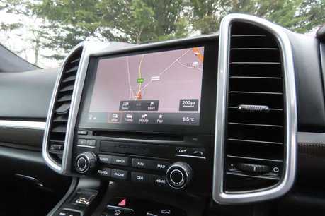 Porsche Cayenne 3.6T V6 GTS TiptronicS 4WD Euro 6 (s/s) 5dr 12