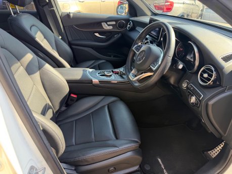 Mercedes-Benz GLC GLC 250 4MATIC AMG LINE PREMIUM 22
