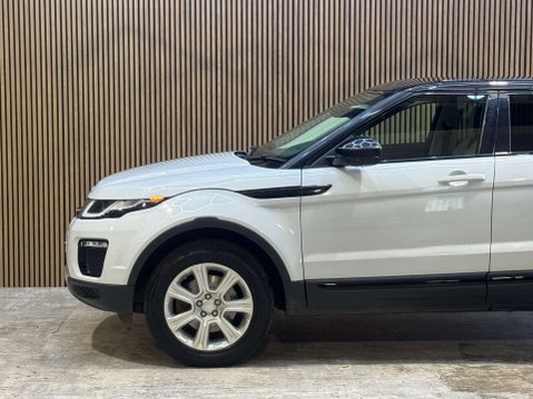 Land Rover Range Rover Evoque 2.0 Range Rover Evoque SE Tech TD4 4WD 5dr 31