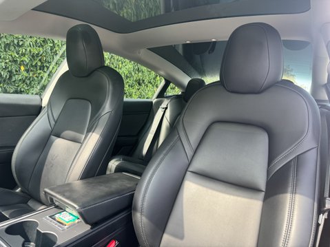 Tesla Model 3 Saloon 4dr Electric Auto RWD (241 bhp) 8