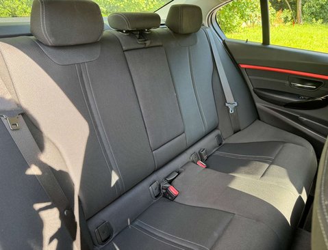 BMW 3 Series 1.5 318i Sport Auto 4dr 40