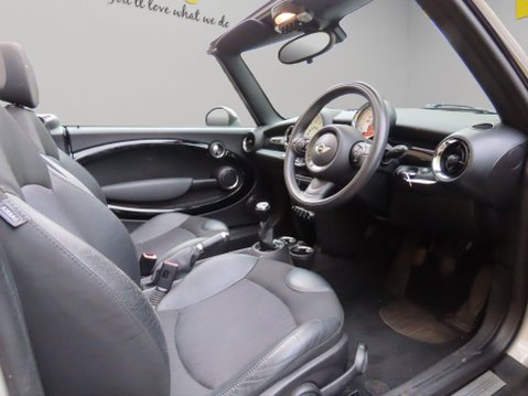 Mini Convertible 1.6 Cooper Euro 6 (s/s) 2dr 8