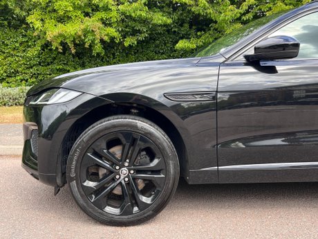 Jaguar F-Pace 2.0 D200 MHEV R-Dynamic HSE Black Auto AWD Euro 6 (s/s) 5dr 68