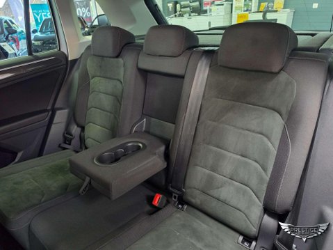 Volkswagen Tiguan 2.0 TDI SEL DSG Euro 6 (s/s) 5dr 29