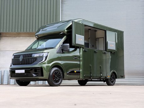 The New Shape Renault master proves perfect for style and comfort 3.5 or 4.5 manual or automatic options available from Seeker  12