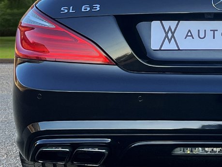 Mercedes-Benz SL Series SL63 AMG 24