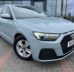 Audi A1 SPORTBACK 1.0 TFSI TECHNIK 3