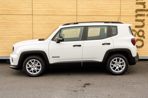 Jeep Renegade ALTITUDE 9